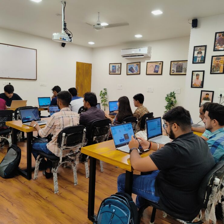 Mastering Creativity: Exploring the World of Graphic Designing Courses in Sri Ganganagar with Webtechnomics